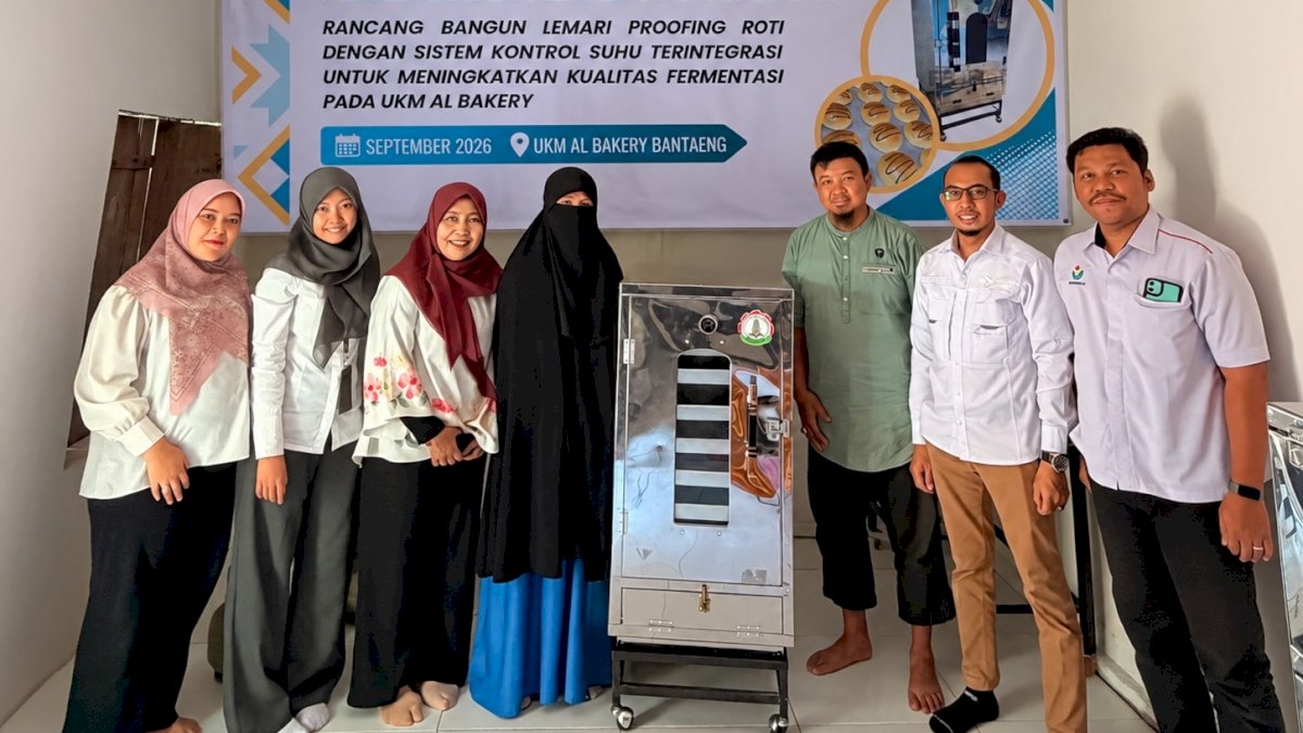 Tim Dosen AK-Manufaktur Bantaeng Rancang Lemari Proofing Roti untuk Tingkatkan Efisiensi Produksi UKM Al Bakery