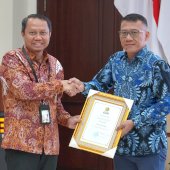 Respons Cepat Gempa NTT, PT Vale Terima Penghargaan Kementerian ESDM