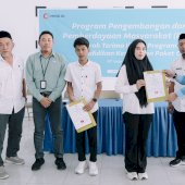 PT Vale Indonesia Serahkan Ijazah Paket C di Pomalaa