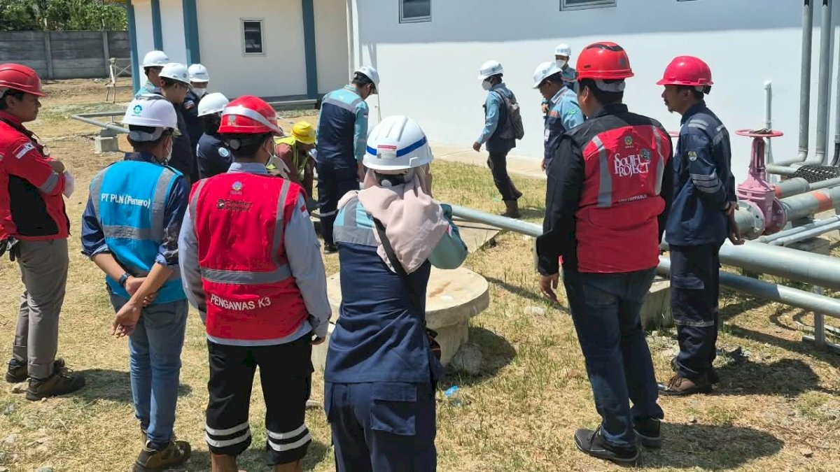 PLN Beri Pelatihan dan Pastikan Pekerja SUTT 150 kV Siap Bekerja di Ketinggian