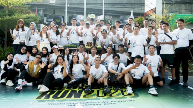 Plogging Run Meriahkan HUT ke-6 Vasaka Hotel Makassar. Foto: Istimewa.