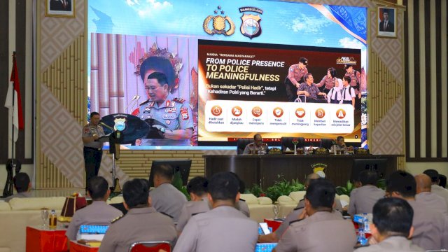 Kapolda Sulsel luncurkan Commander Wish EWAKO. Foto: Istimewa.