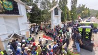 Sepekan Tak Bekerja Akibat Akses Diblokade, Karyawan Awak Mas Turun Demo