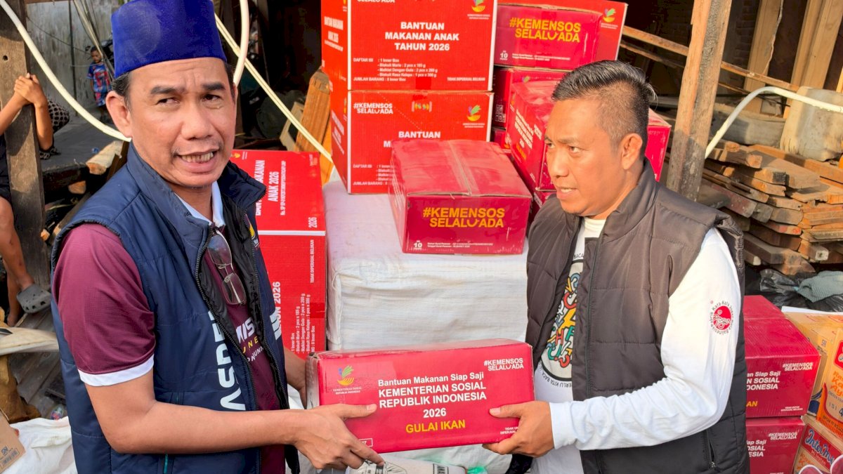Rudianto Lallo Kembali Beri Bantuan Korban Kebakaran, Kali Ini di Rappokalling Makassar