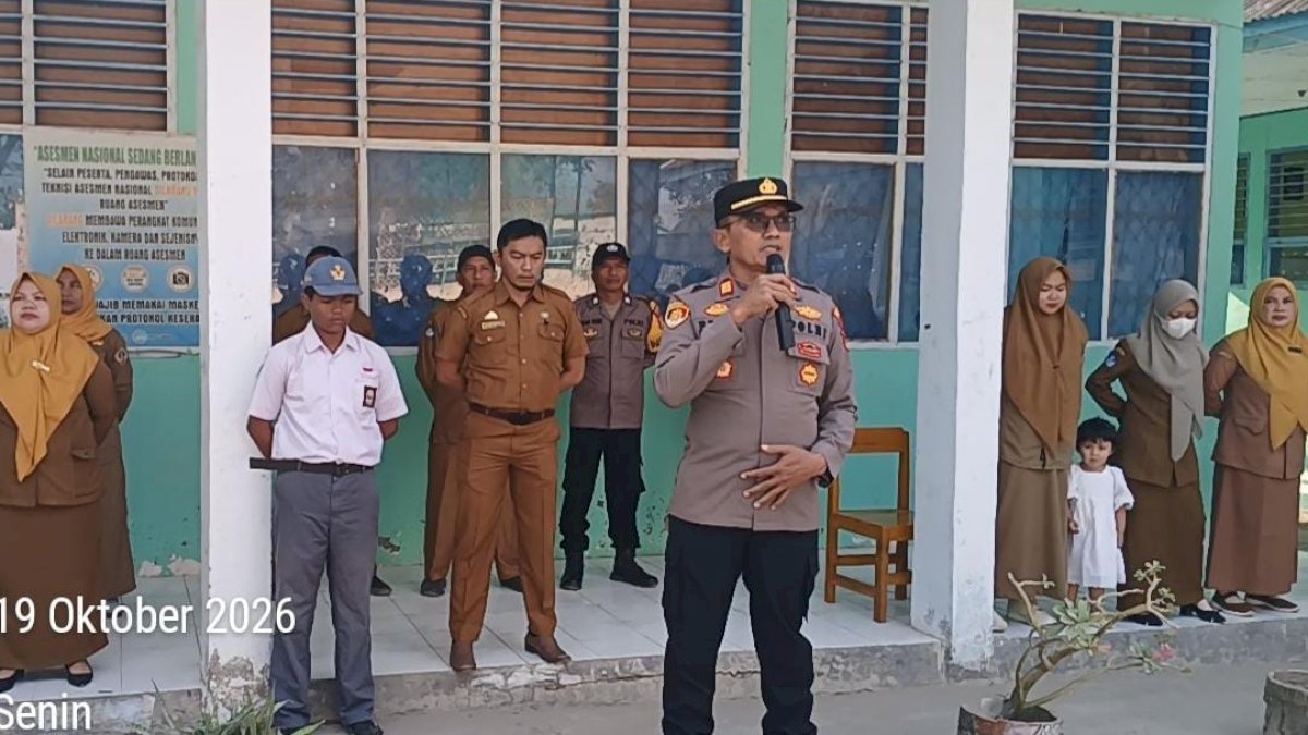 Cegah Tawuran dan Narkoba, Kapolsek Arungkeke Gelar Program ‘Polisi Peduli Pendidikan’ di SMKN 7 Jeneponto