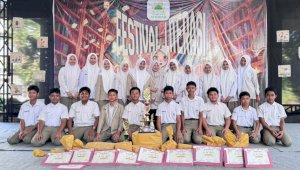 Festival Literasi SMP Islam Athirah Bone, Kelas Asy-Syahid Juara Umum