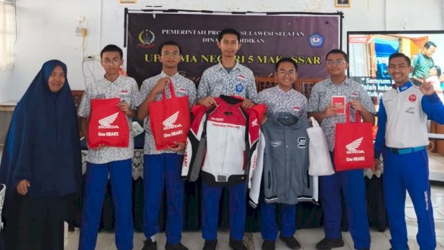 istimewa