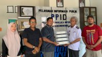 Dukung Ruang Kreativitas Pemuda, Anggota DPRD Luwu Timur Lengkapi Penerangan Lapangan Balantang